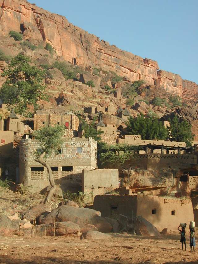 campement à Yendouma, yoga vacances